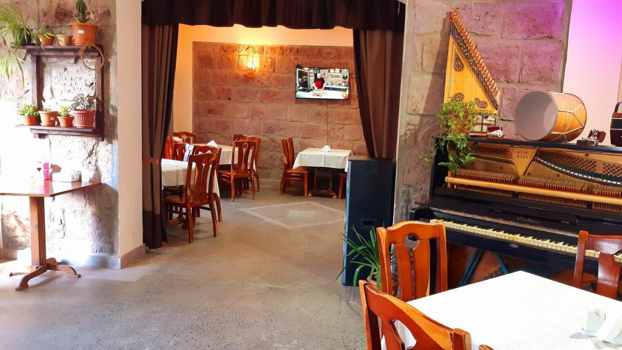Hotel Dilijan Old Center Eksteriør bilde