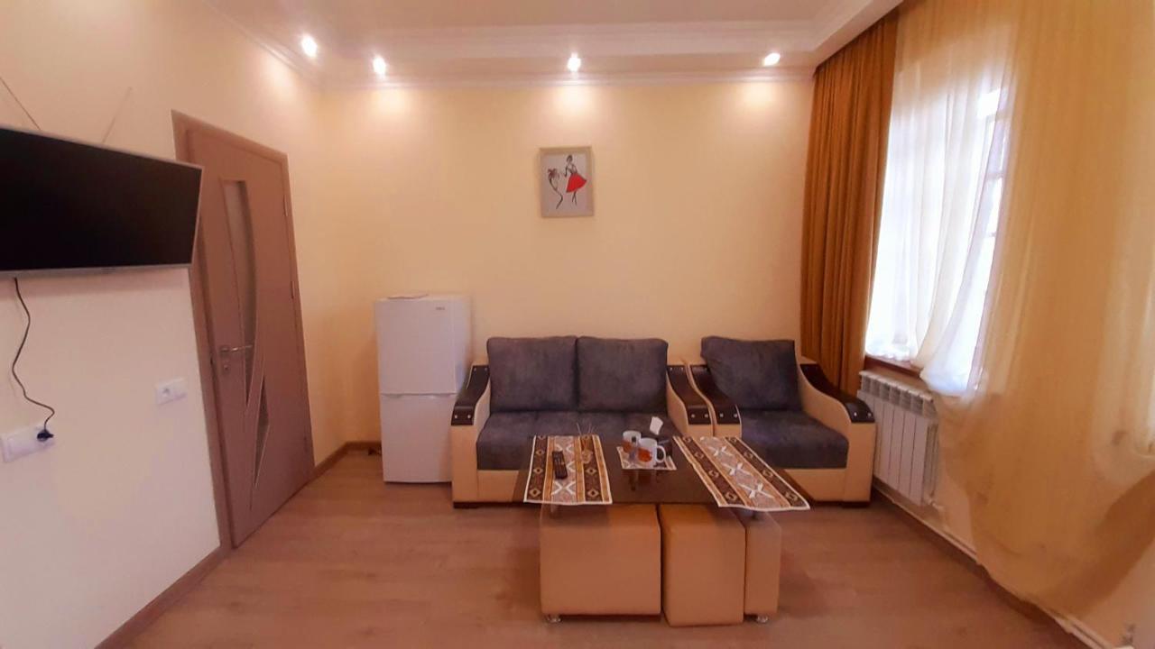 Hotel Dilijan Old Center Eksteriør bilde